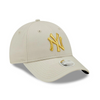 New Era 9FORTY MLB NY New York Yankees Metallic Logo Cream Adjustable Cap - 60222491