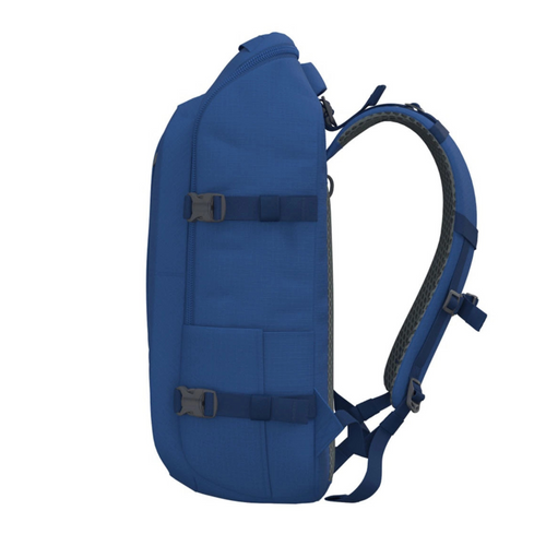 Travel backpack Cabin Zero Adventure 32L Atlantic Blue hand luggage for the plane - AD031912